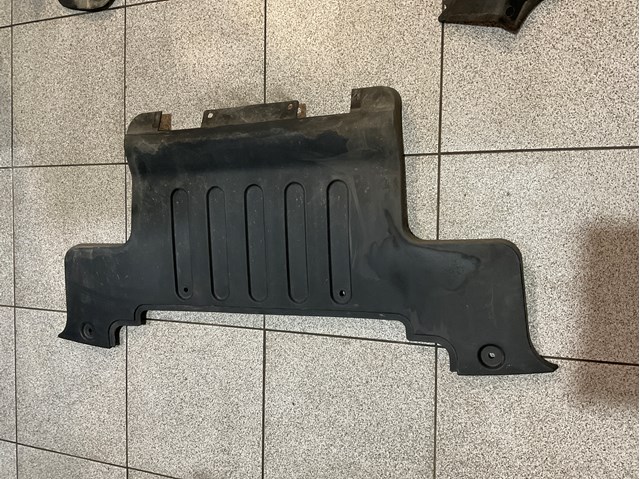 Заглушка бампера буксирувального гака, задня CK5217F846AA LAND ROVER
