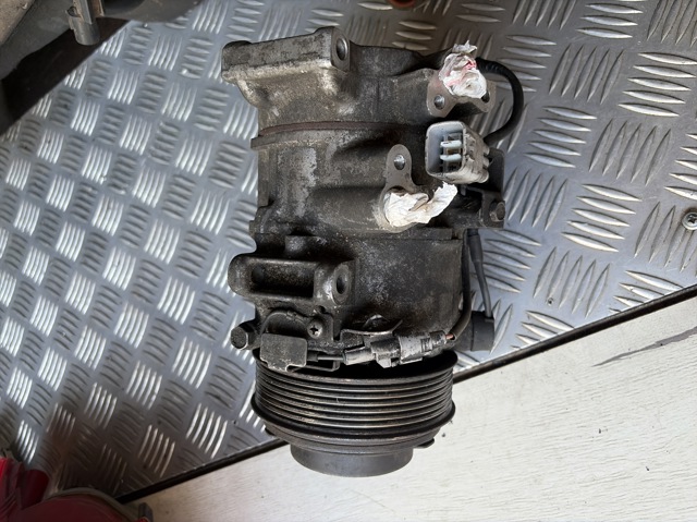 Компресор кліматичної установки DCP51002 DENSO