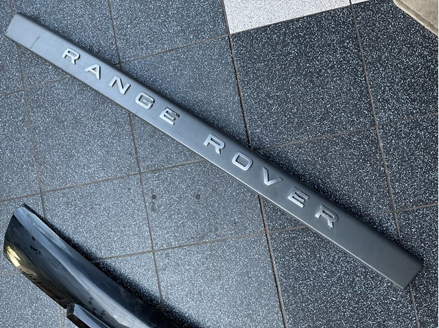 Нижня накладка 3-х дверей DGP000194LEP LAND ROVER