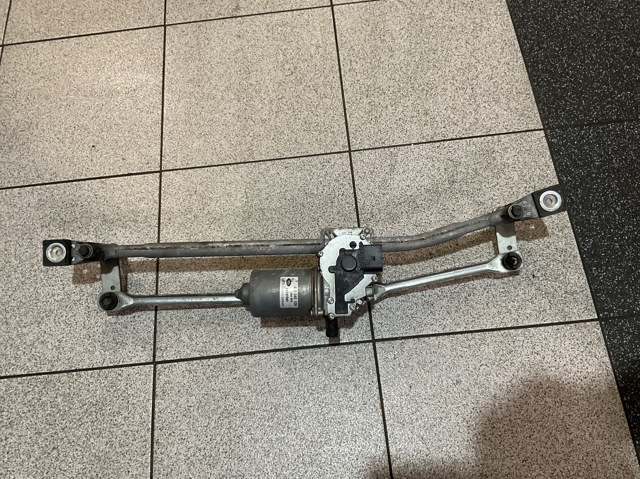 Трапеція щіток лобового скла LR002253 LAND ROVER