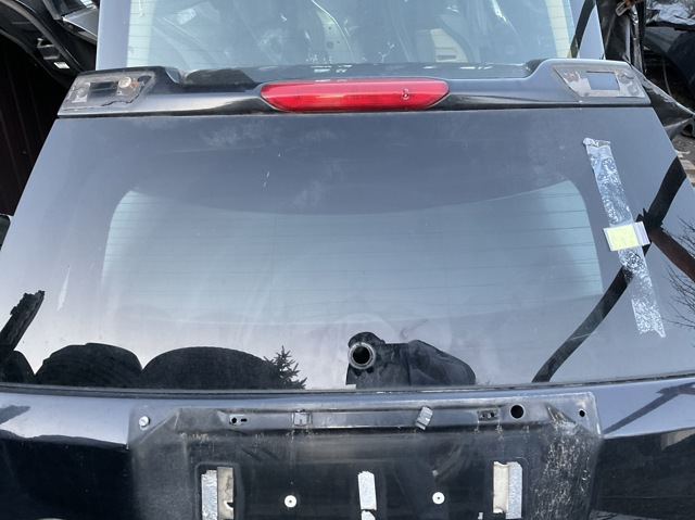 Скло двері задка LR003075 LAND ROVER