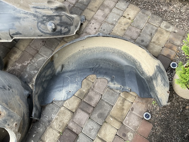 Підкрилок заднього крила, правий LR011456 LAND ROVER