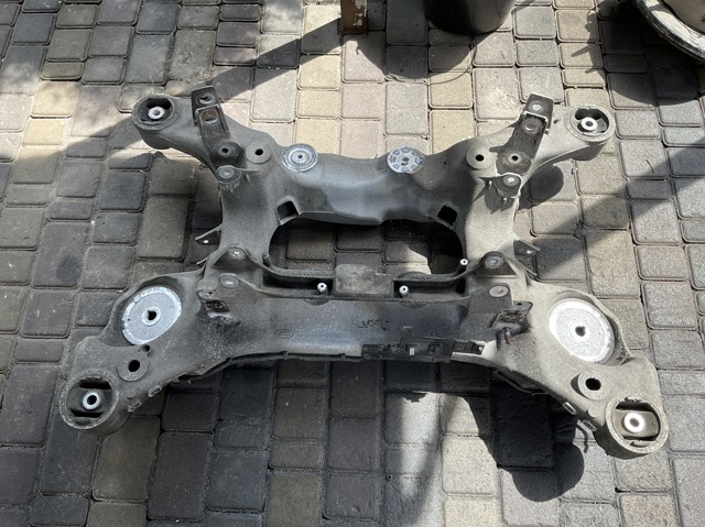 Підвіска задня LR037517 LAND ROVER