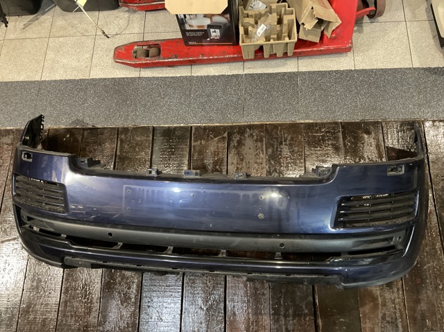 Кожух бампера переднього LR071951 LAND ROVER