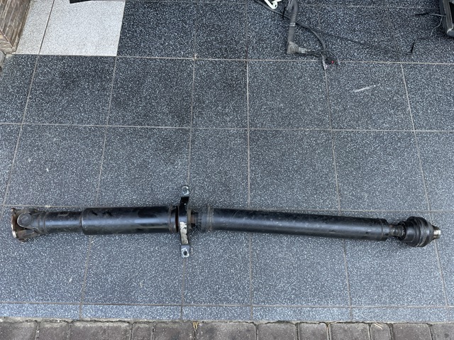 Вал карданний задній LR072500 LAND ROVER
