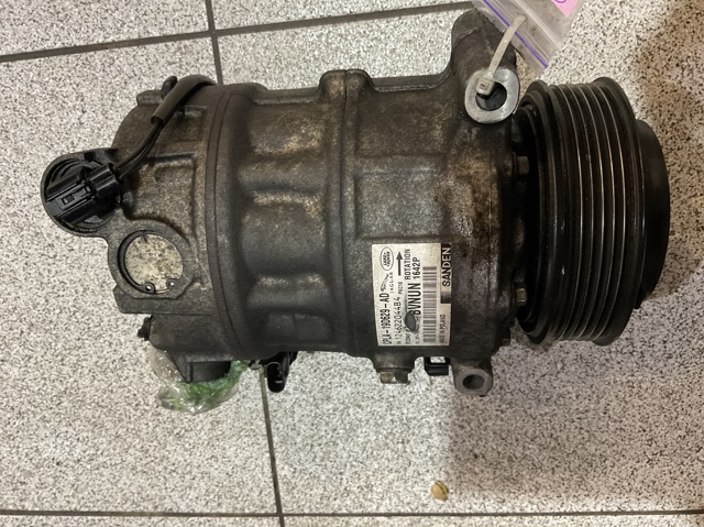 Компресор кліматичної установки LR112584 LAND ROVER