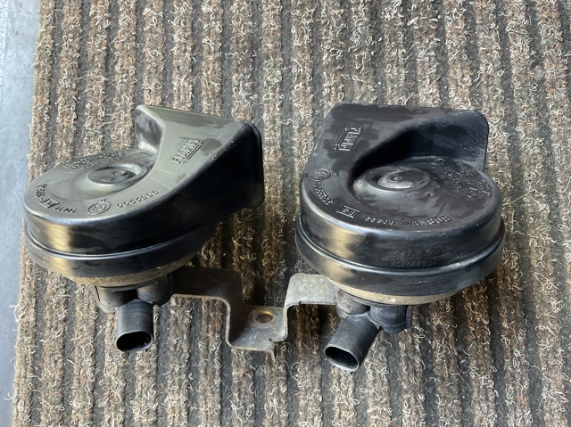 Сигнал звукової, клаксон YEB000020 LAND ROVER
