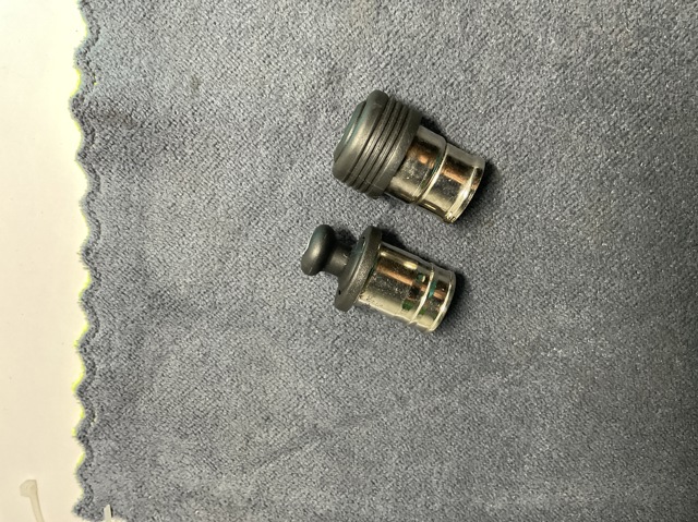 Розетка прикурювача YUJ500060PVJ LAND ROVER