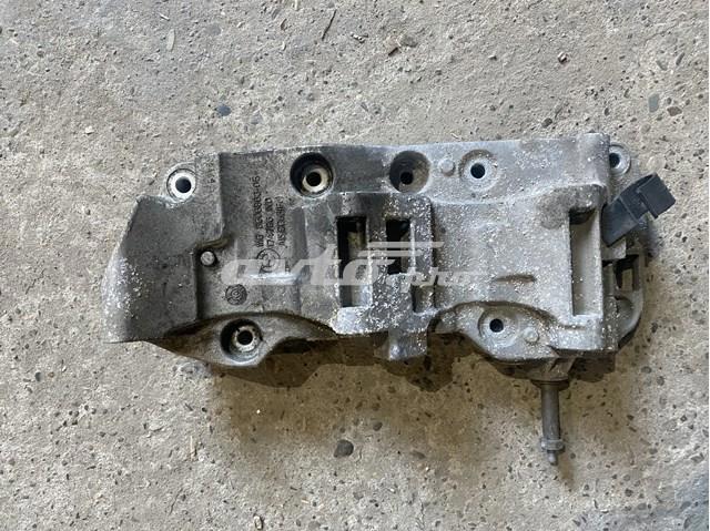 Кронштейн компресора кондиціонера 11168506863 BMW