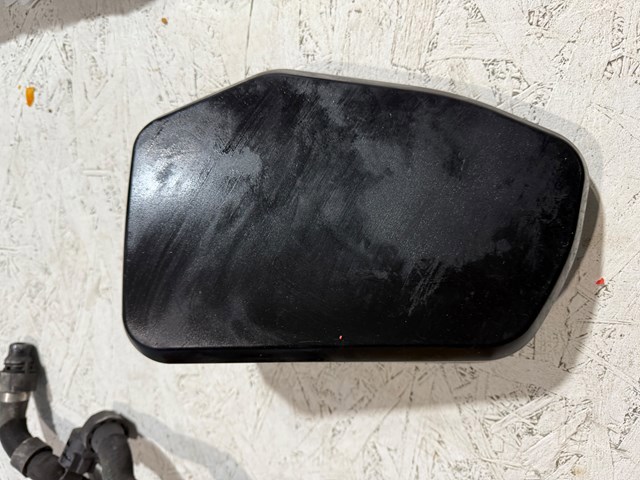 Кришка блока запобіжників 12908658374 BMW