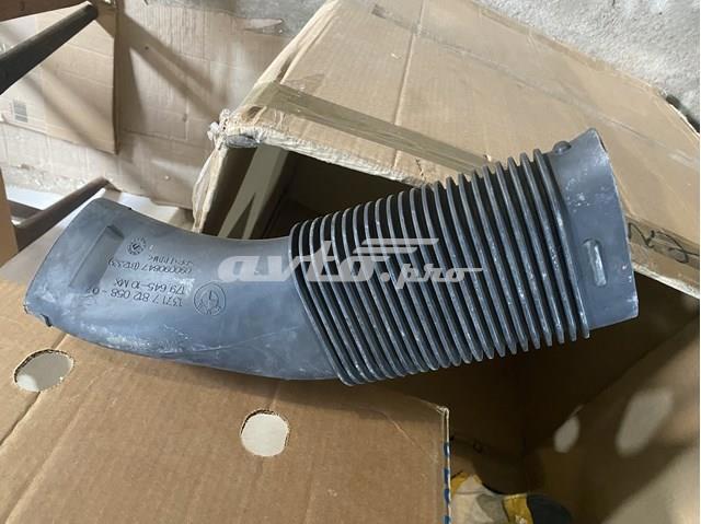 Повітроприймач 13717812058 BMW