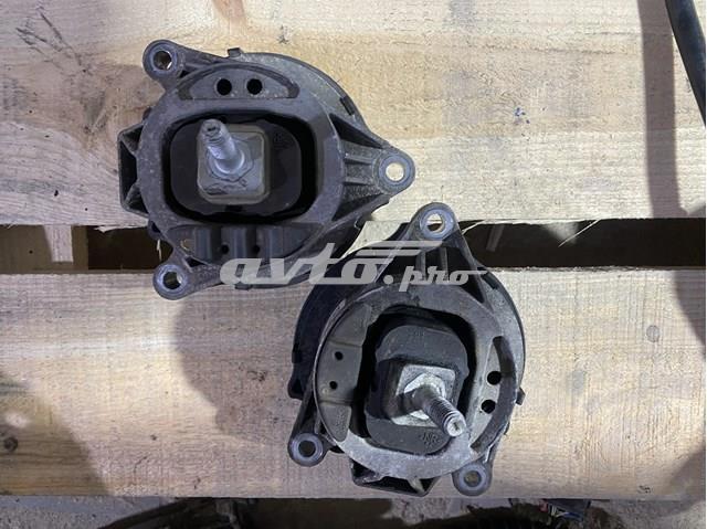 Права подушка двигуна 22116856406 BMW