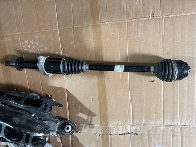 Привід передній правий 31605A09CA2 BMW