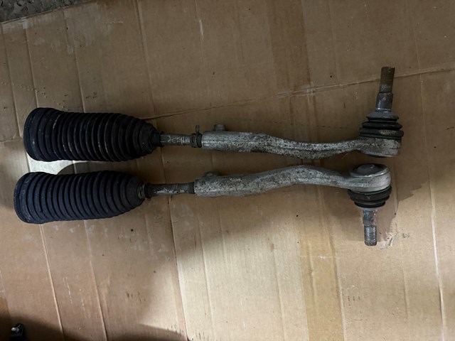 Тяга рульова в зборі, права 32105A306E8 BMW