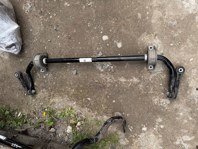 Стабілізатор задньої підвіски 33556893548 BMW