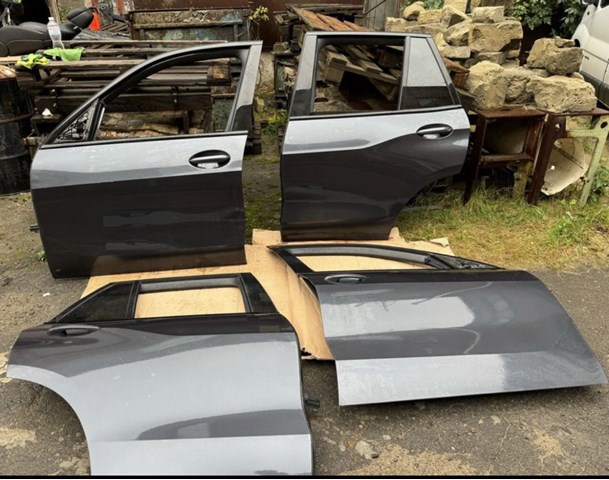 Двері задні 41522642779 BMW