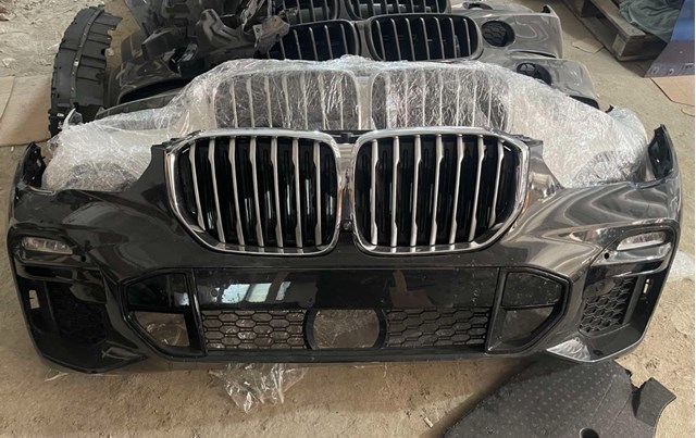 Буфер (бампер) передній 51118099125 BMW
