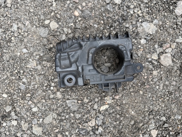 Наповнювач бампера заднього 51118099946 BMW