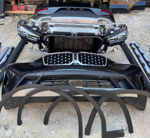 Накладка задніх правих дверей, нижня 51138499212 BMW
