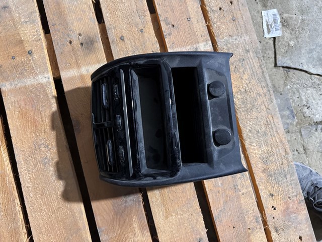 Декоративна накладка центральної консолі 51166833803 BMW