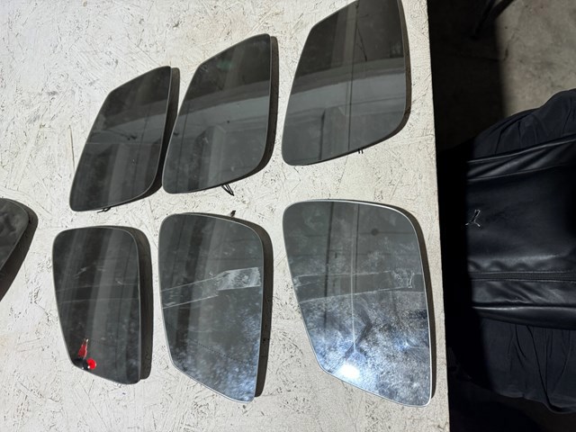 Дзеркальний елемент правий 51167285000 BMW
