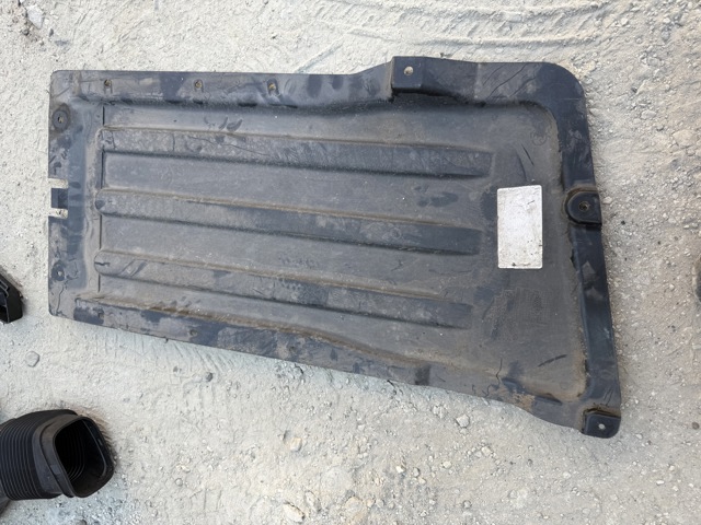 Кожух підлоги (кришки люків підлоги) 51757424880 BMW