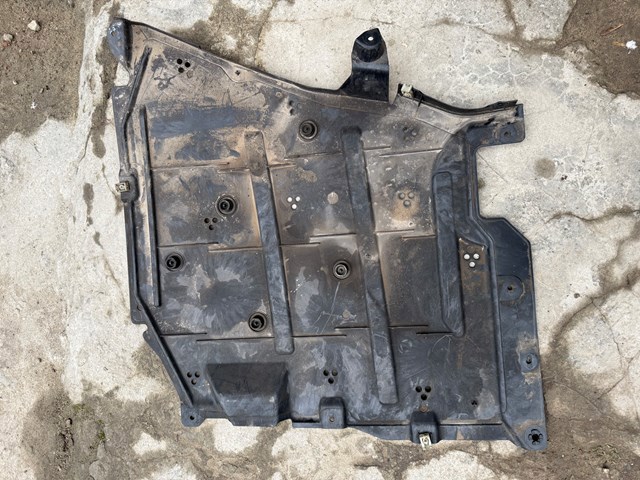 Захист днища, паливного бака 51757435569 BMW