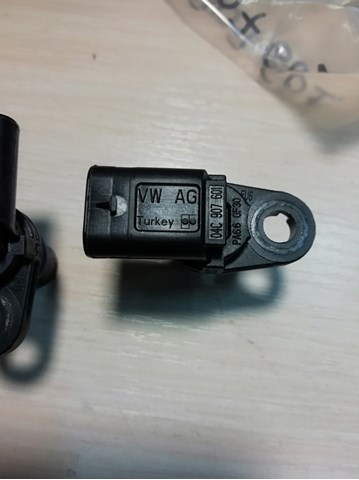 Датчик обуртів распредвалу Audi Q3