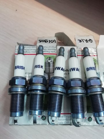 Свічка запалювання 101905618A VAG