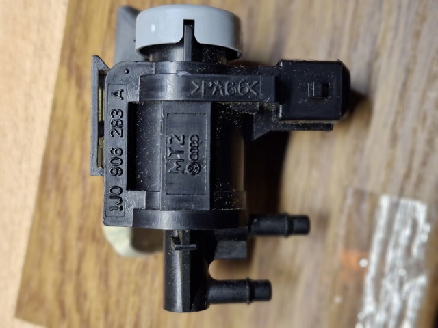 Клапан соленоїд регулювання заслонки EGR 1J0906283A VAG