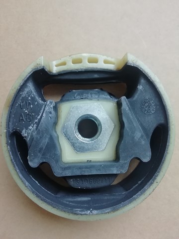Подушка передньої балки 1K0199868Q VAG
