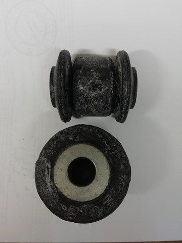 Сайлентблок нижнього переднього важеля Audi Q3