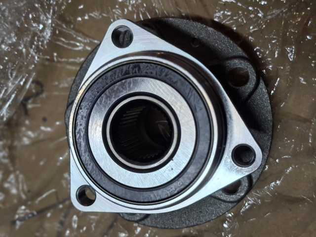 Маточина переднього колеса 5Q0407621D VAG