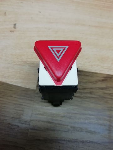 Аварійна кнопка Шкода Фабія I