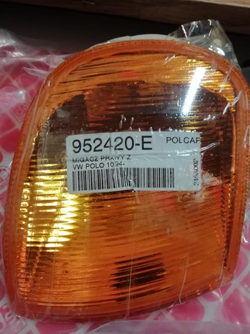Вказівник повороту правий 952420E POLCAR