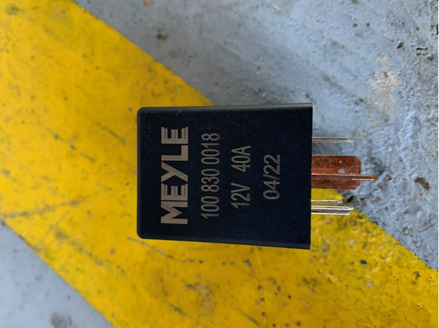 Реле електробензонасосу 1008300018 MEYLE