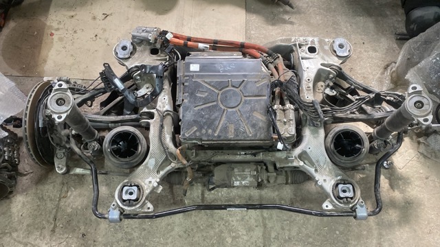 Підрамник задній 2973500900 MERCEDES