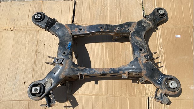 Балка задньої підвіски поперечна 52124640AK CHRYSLER