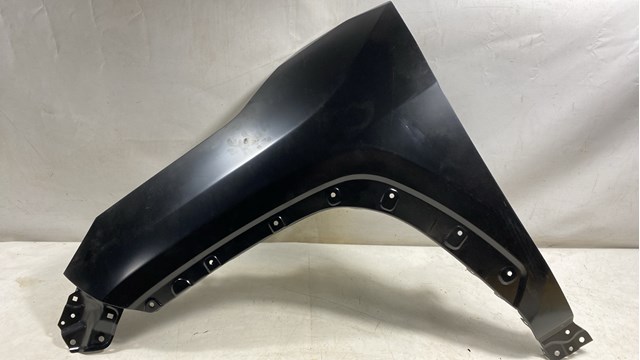 Бічна частина передня ліва 538120R110 TOYOTA