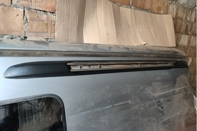 Автомобільний рейлінг на дах правий 55079172AJ CHRYSLER