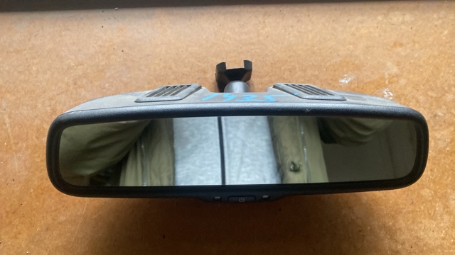 Дзеркало заднього виду в салоні Dodge Caliber SXT