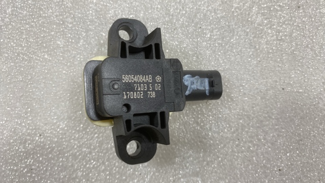 Датчик Айрбег передній 56054084AB CHRYSLER