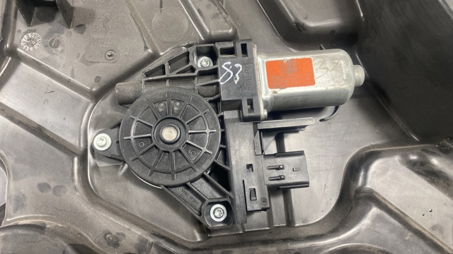 Мотор склопідйомника дверей передніх, правих 68079283AB CHRYSLER