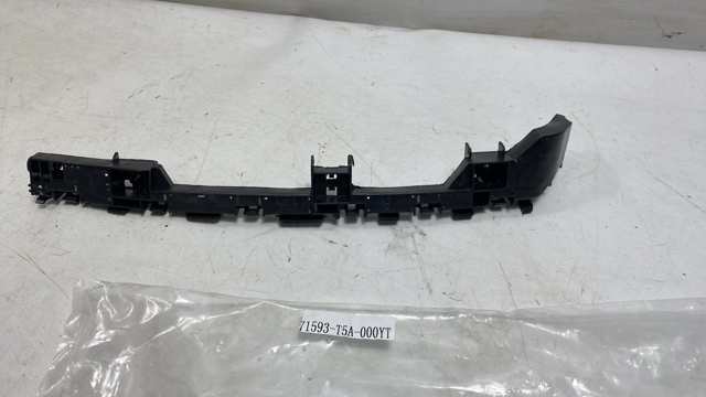 Кронштейн бампера заднього, правий 71593T5A000 MARKET (OEM)