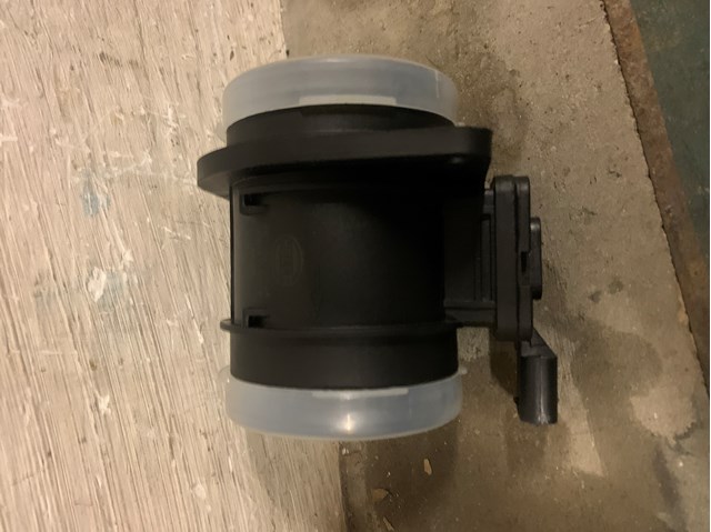 Датчик повітря на впуску 8ET358095281 HELLA