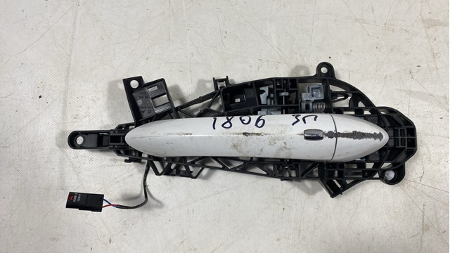 Ручка передньої двері зовнішня 92233089 GM