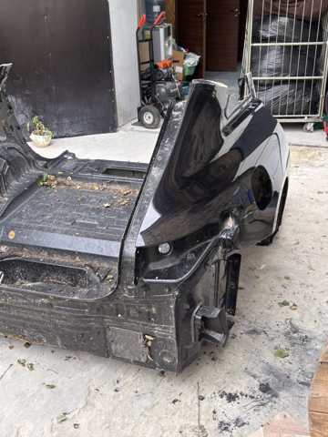 Крило праве заднє A2976303601 MERCEDES