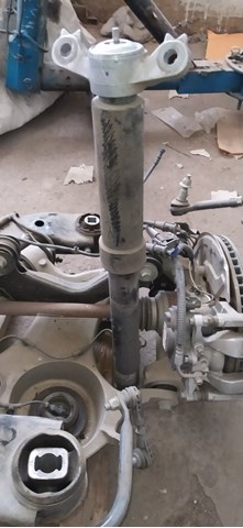 Балансир задній нижній, правий LB5Z5500A FORD