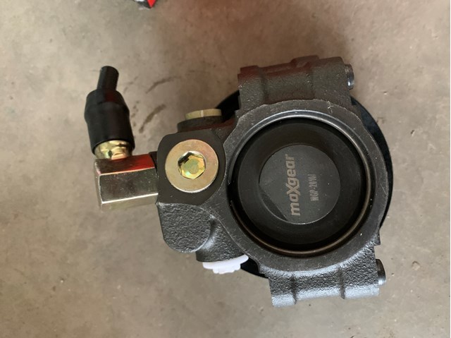Насос рульового механізму MGP1641 MAXGEAR