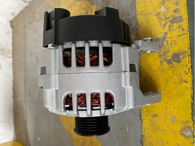 Генератор автомобільний MQA1675 MAGNETI MARELLI